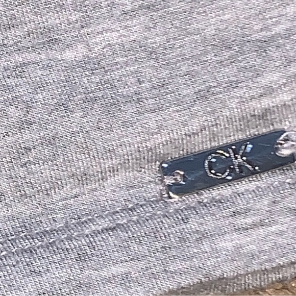 Calvin Klein Sleeveless V-Neck Grey Sweat-Short Romper With Drawstring Waist - Picture 4 of 6